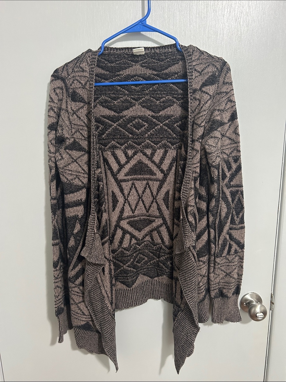 Wild Pearl Y2K Cozy Geometric Open-Front Cardigan Sweater - Taupe/Black